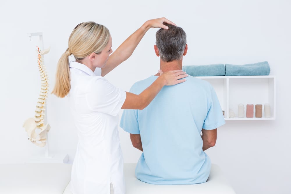 How Can a Car Accident Chiropractor Diagnose Whiplash